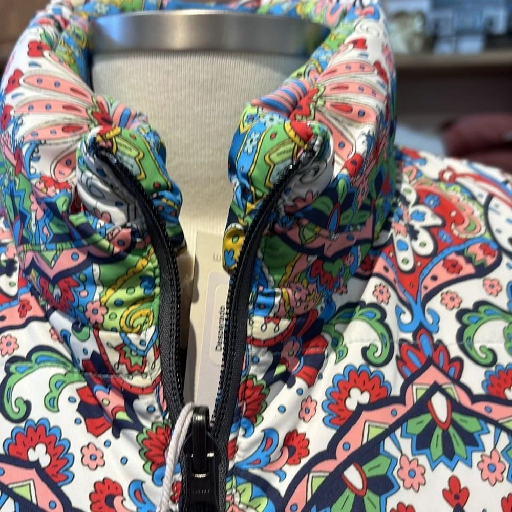 Johnny Was Puffy Floral Patterned Vest with Stand-Up Collar . it’s reversible! - Picture 7 of 9